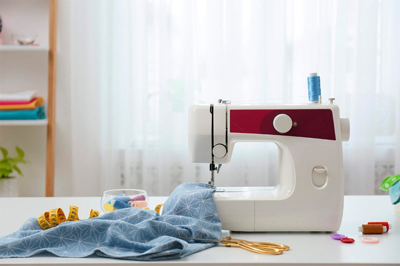 Как выбрать швейную технику для домашнего шитья